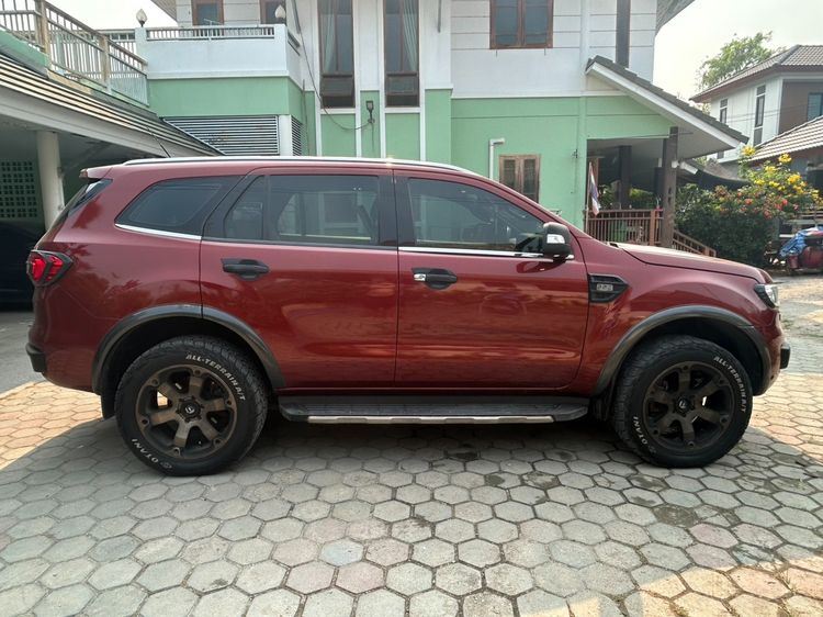 Ford Everest 2017 2.2 Titanium Plus Utility-car ดีเซล เกียร์อัตโนมัติ แดง รูปที่ 3