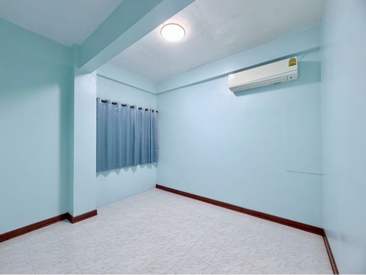 ขายด่วน คอนโด รุ่งโรจน์คอนโดเทล เพชรเกษม บางแค ห้องมุม Rungroj Condotel 