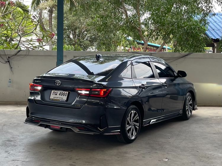 Toyota Yaris ATIV 2023 1.2 Smart Sedan เบนซิน ไม่ติดแก๊ส เกียร์อัตโนมัติ เทา รูปที่ 2