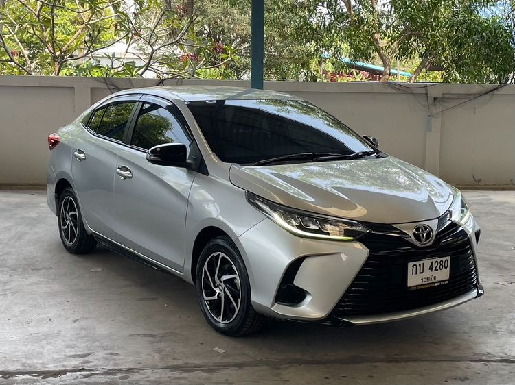 Toyota Yaris ATIV 2021 1.2 Sport Sedan เบนซิน ไม่ติดแก๊ส เกียร์อัตโนมัติ บรอนซ์เงิน รูปที่ 3