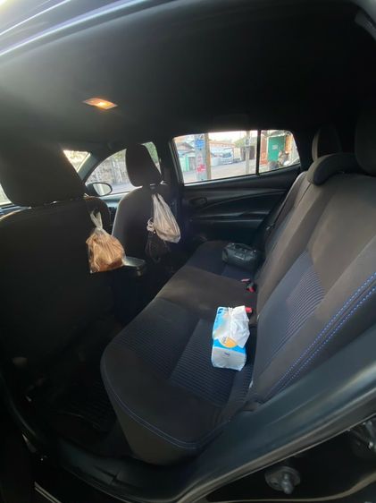 Toyota Yaris 2017 1.2 E Sedan เบนซิน ไม่ติดแก๊ส เกียร์อัตโนมัติ ดำ รูปที่ 2