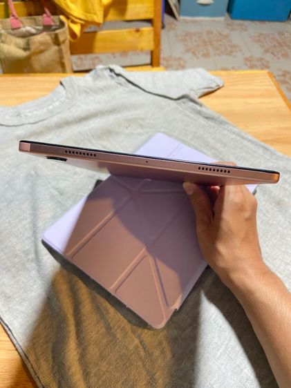 ขายแท็บเล็ตSamsung tab A8 ไม่ค่อยได้ใช้อยากส่งต่อให้คนที่อยากเอาไปใช้ทำงานหรือให้ลูกหลานได้ไว้เรียนออนไลน์ใช้งานมือเดียวของเราเอง มีปากกาให้ด้วยมีเคสให้ด้วยคะ รูปที่ 5
