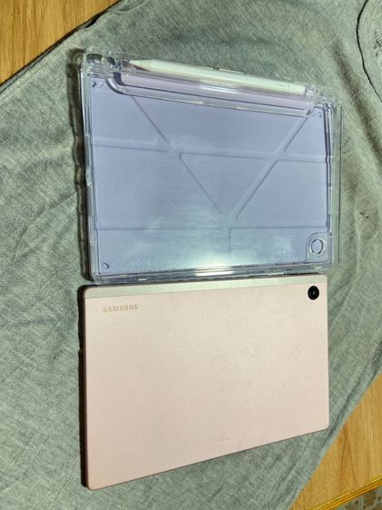 ขายแท็บเล็ตSamsung tab A8 ไม่ค่อยได้ใช้อยากส่งต่อให้คนที่อยากเอาไปใช้ทำงานหรือให้ลูกหลานได้ไว้เรียนออนไลน์ใช้งานมือเดียวของเราเอง มีปากกาให้ด้วยมีเคสให้ด้วยคะ รูปที่ 4