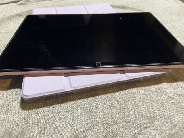 ขายแท็บเล็ตSamsung tab A8 ไม่ค่อยได้ใช้อยากส่งต่อให้คนที่อยากเอาไปใช้ทำงานหรือให้ลูกหลานได้ไว้เรียนออนไลน์ใช้งานมือเดียวของเราเอง มีปากกาให้ด้วยมีเคสให้ด้วยคะ รูปที่ 11