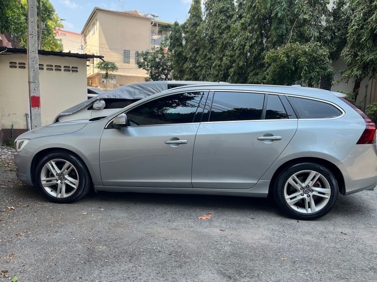 Volvo V60 2014 1.6 Drive Sedan เบนซิน ไม่ติดแก๊ส เกียร์อัตโนมัติ เทา รูปที่ 4