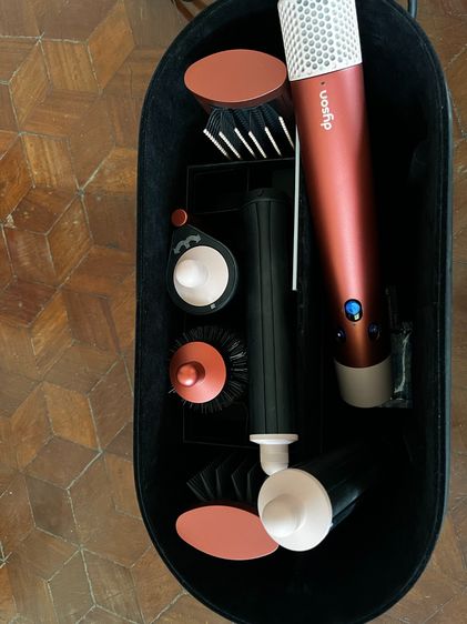 Dyson Airwrap Multi-Styler Complete Long  พร้อมกล่อง สภาพดี รูปที่ 4