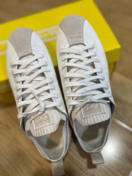 ขาว UK 6.5 | EU 40 | US 7 Onitsuka Tiger รองเท้าผ้าใบ Onisuka tiger