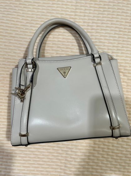 กระเป๋าถือ Guess รูปที่ 9