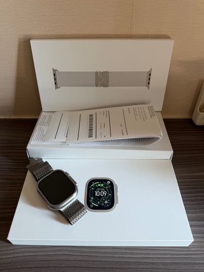Apple Watch Ultra 3 49MM สี Natural Titanium สาย Titanium Loop
