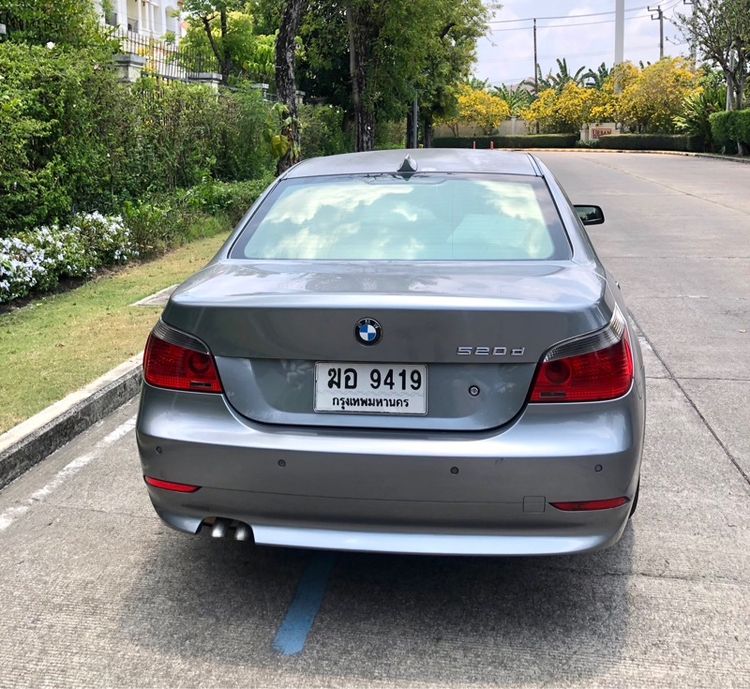 BMW Series 5 2007 520d Sedan ดีเซล ไม่ติดแก๊ส เกียร์อัตโนมัติ เทา รูปที่ 4