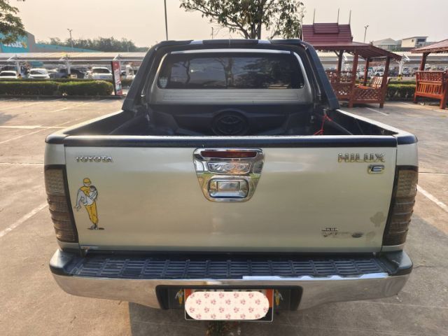 Toyota Hilux Vigo 2007 3.0 E Pickup ดีเซล ไม่ติดแก๊ส เกียร์ธรรมดา เทา รูปที่ 3