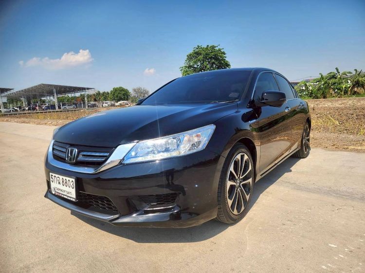 รถ Honda Accord 2.0 Hybrid i-VTEC สี ดำ