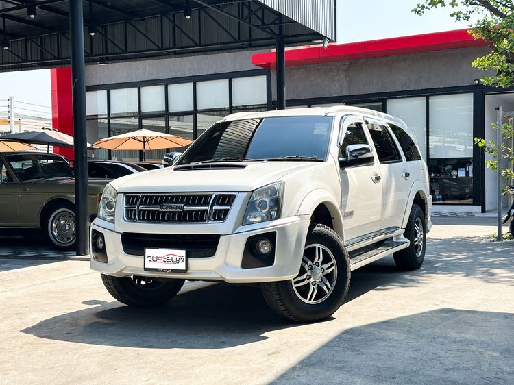รถ Isuzu MU-7 3.0 Choiz สี ขาว