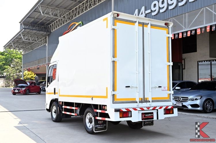 Isuzu ELF 2023 3.0 NLR Pickup ดีเซล ไม่ติดแก๊ส เกียร์ธรรมดา ขาว รูปที่ 3