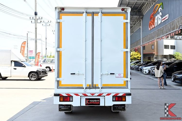 Isuzu ELF 2023 3.0 NLR Pickup ดีเซล ไม่ติดแก๊ส เกียร์ธรรมดา ขาว รูปที่ 4