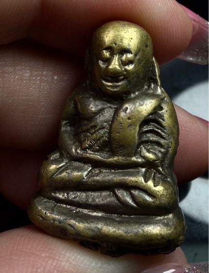 รูปหล่อหลวงพ่อเงินพิมพ์ขี้ตา รูปที่ 4