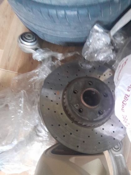 AMG w205 จานเบรค รูปที่ 2