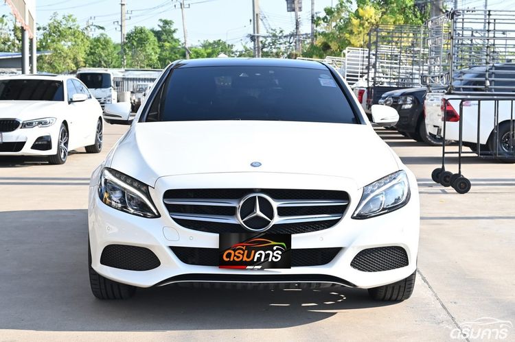 Mercedes-Benz C-Class 2017 C350 Sedan ปลั๊กอินไฮบริด (PHEV) ไม่ติดแก๊ส เกียร์อัตโนมัติ ขาว รูปที่ 2