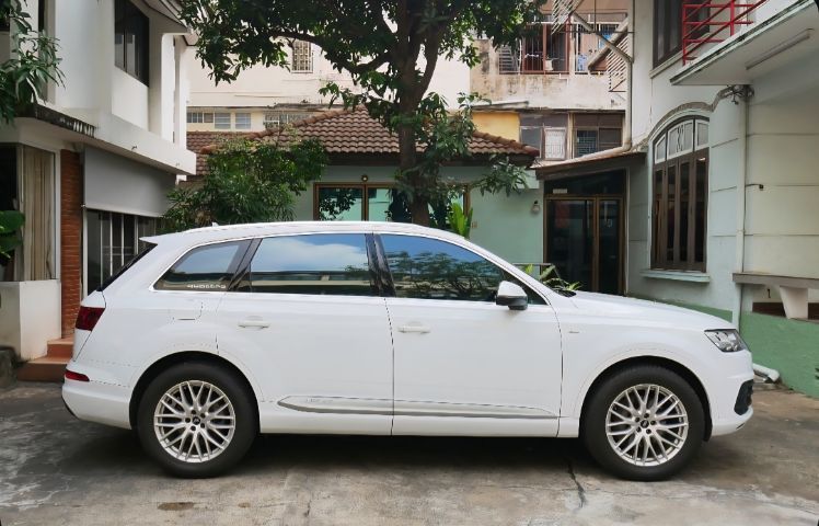 Audi Audi Q7  2017 3.0 TDI Quattro 4WD Utility-car ดีเซล ไม่ติดแก๊ส เกียร์อัตโนมัติ ขาว รูปที่ 3