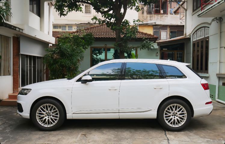 Audi Audi Q7  2017 3.0 TDI Quattro 4WD Utility-car ดีเซล ไม่ติดแก๊ส เกียร์อัตโนมัติ ขาว รูปที่ 4