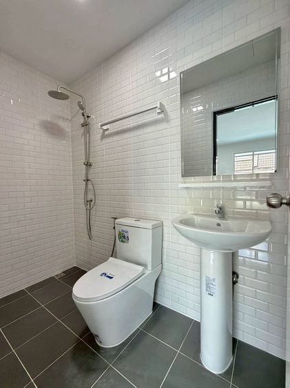 อื่นๆ มีบางส่วน ขายทาวน์เฮ้าส์ 3 ห้องนอน 2 ห้องน้ำ ใกล้ MRT ติวานนท์ รูปที่ 2