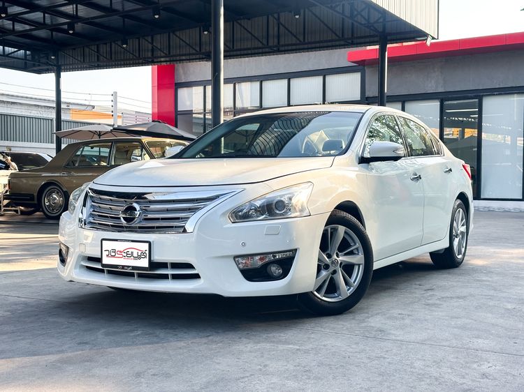 Nissan Teana 2015 2.5 XV Sedan เบนซิน เกียร์อัตโนมัติ ขาว