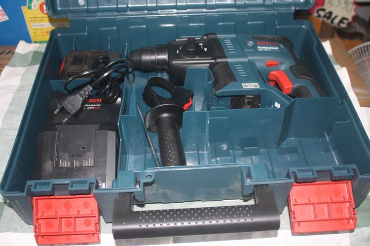 ขาย สว่านโรตารี่ไร้สาย BOSCH GBH 180-LI สภาพ 90 กว่าเปอร์เซ็นต์ รูปที่ 7