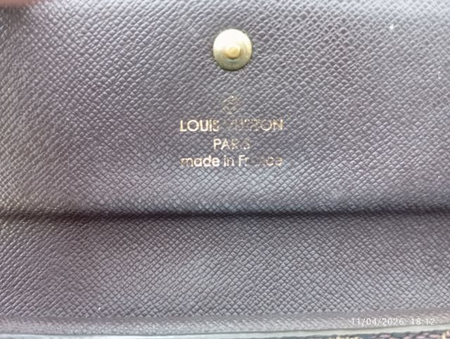 LV Wallet Damier ใบยาว3พับ มือสองสภาพดี

 รูปที่ 6
