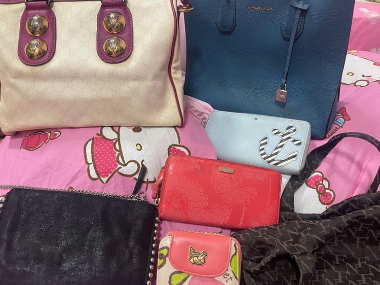 กระเป๋า