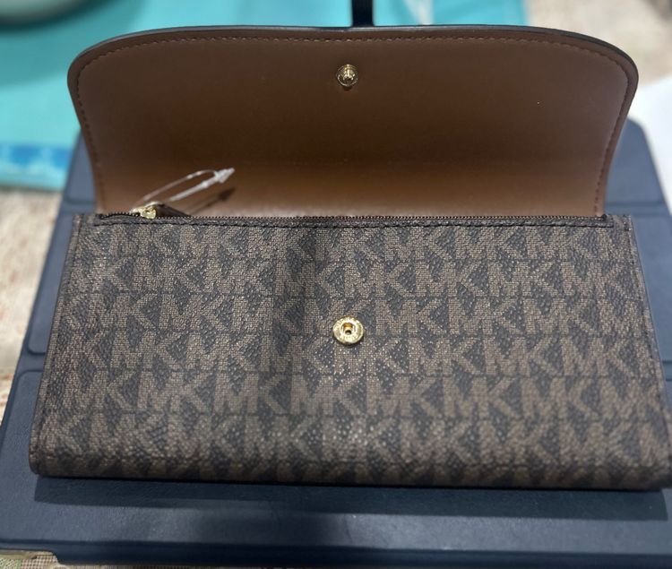 กระเป๋าสตางค์ Micheal Kors รูปที่ 7