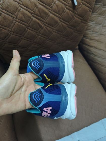 รองเท้าผ้าใบ รูปที่ 4