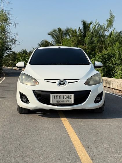 Mazda Mazda 2 2012 1.5 Elegance Groove Sedan เบนซิน ไม่ติดแก๊ส เกียร์อัตโนมัติ ขาว รูปที่ 2