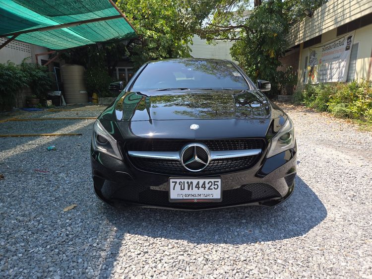 Mercedes-Benz CLA-Class 2015 CLA200 Sedan เบนซิน เกียร์อัตโนมัติ ดำ รูปที่ 3