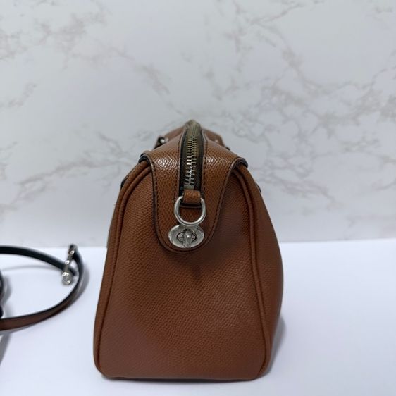 Coach X Peanuts Snoopy Mini Bennett Satchel มือสอง รูปที่ 5