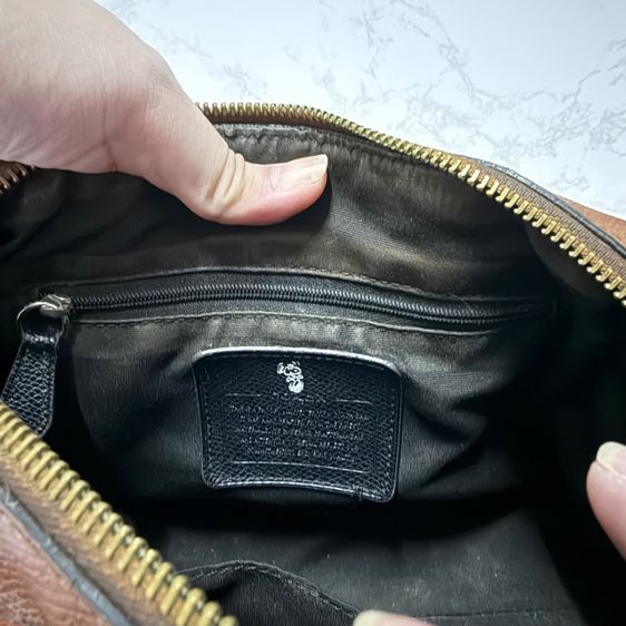 Coach X Peanuts Snoopy Mini Bennett Satchel มือสอง รูปที่ 8