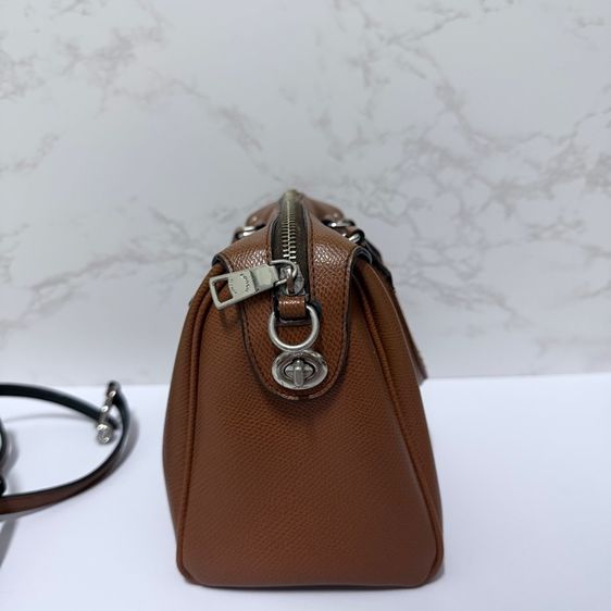 Coach X Peanuts Snoopy Mini Bennett Satchel มือสอง รูปที่ 4