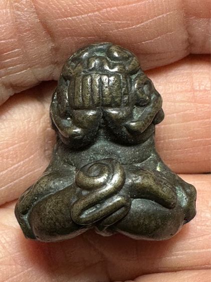 พระปิดตายันต์ยุ่ง เนื้อสัมฤทธิ  เนื้อเก่า ยันต์ปั้นแปะ 