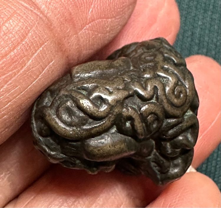 พระปิดตายันต์ยุ่ง เนื้อสัมฤทธิ  เนื้อเก่า ยันต์ปั้นแปะ  รูปที่ 8