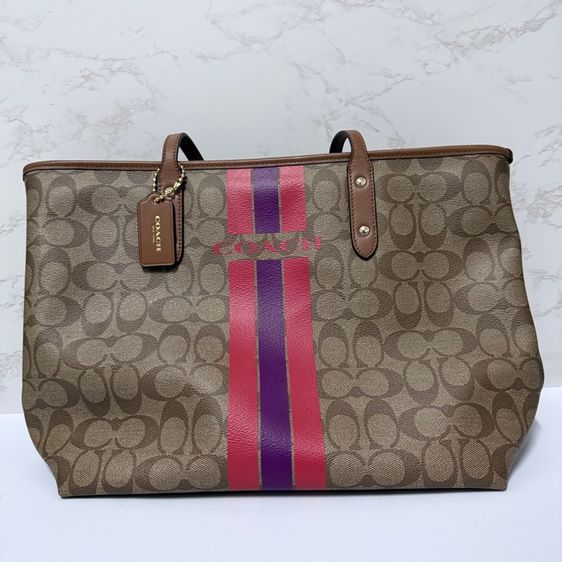 หญิง น้ำตาล หนังแท้ Coach Varsity Stripe City Zip Tote in Signature Canvas มือสอง