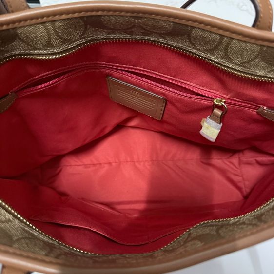 Coach Varsity Stripe City Zip Tote in Signature Canvas มือสอง รูปที่ 7