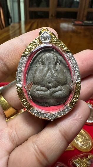 ปล่อยพระค่ะ