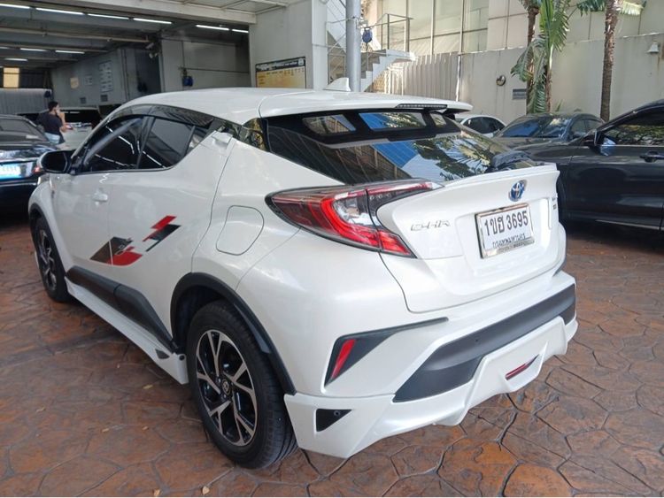 Toyota C-HR 2020 1.8 HV Hi Utility-car ไฮบริด เกียร์อัตโนมัติ ขาว รูปที่ 3