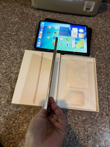 ขายถูกๆๆiPadMini4สีGold64กิ๊กWifi Celluer ใส่ซิมได้มีกล่องใช้งานดีสูนTrue รูปที่ 6