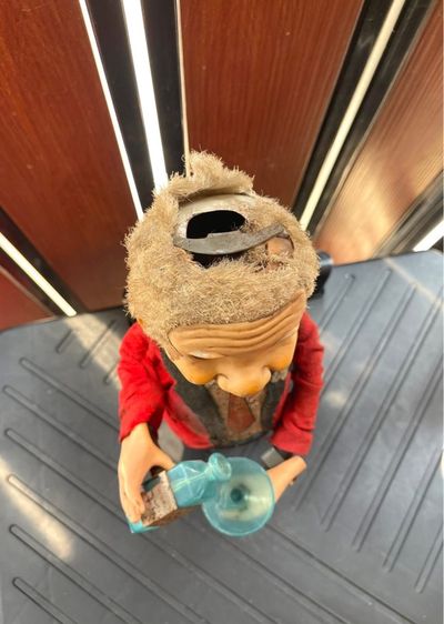 ตุ๊กตาลุงบาร์เทนเดอร์สังกะสี ยุคปี2500 เก่าโบราณสะสม รูปที่ 6