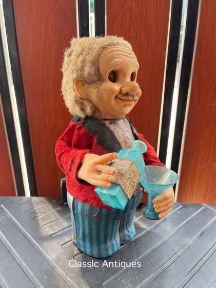 ตุ๊กตาลุงบาร์เทนเดอร์สังกะสี ยุคปี2500 เก่าโบราณสะสม รูปที่ 2