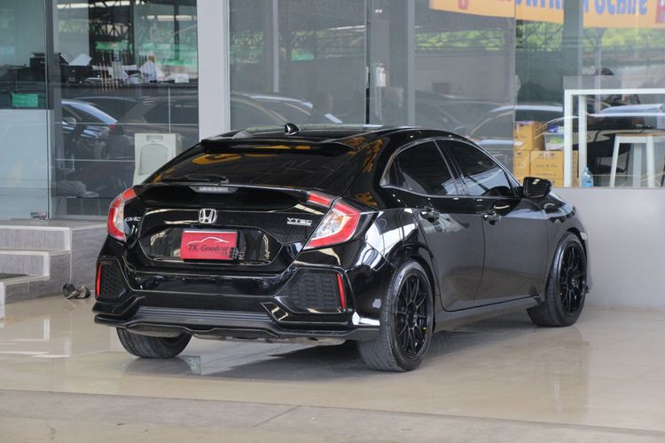 Honda Civic 2018 1.5 Turbo Sedan เบนซิน ไม่ติดแก๊ส เกียร์อัตโนมัติ ดำ รูปที่ 2