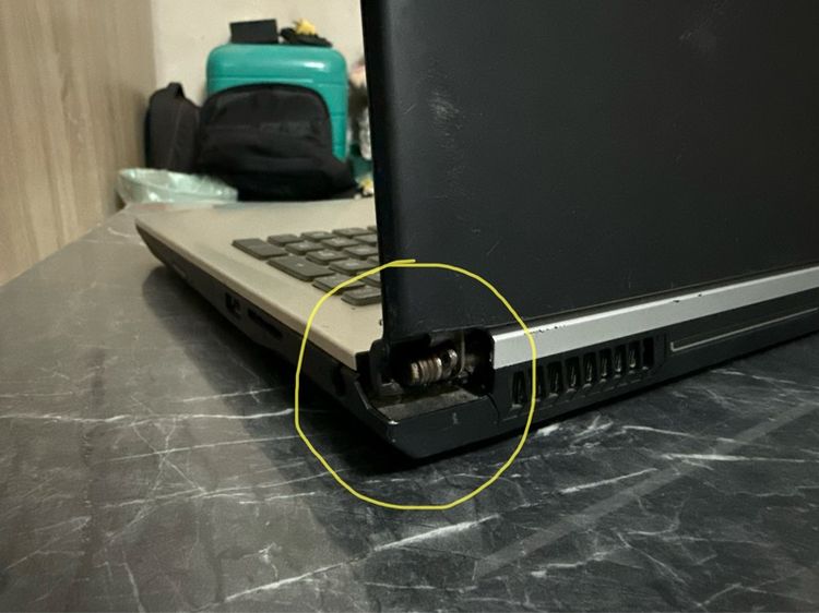 ขาย Note Book MSI MS-16J5 I7-6700H Ram 4gb GTX 960M 2 GB GDDR5 128gb SSD SATA สภาพสวยๆ เลยครับผม รูปที่ 8