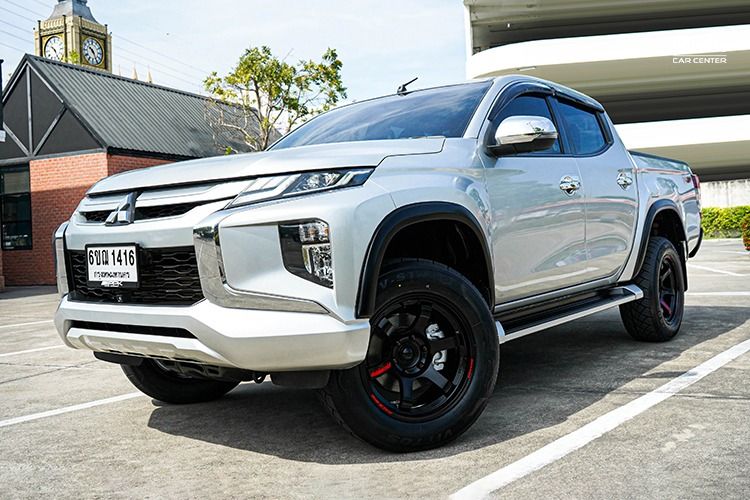 รถ Mitsubishi Triton 2.4 GT Plus สี เทา