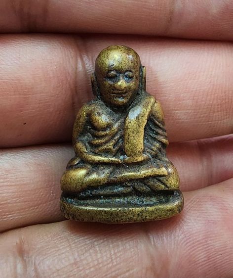 หลวงพ่อเงิน วัดบางคลาน พิมพ์นิยม