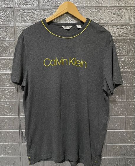 เสื้อ Calvin Klein